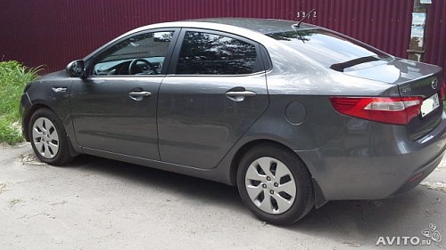 Код краски рио 3. Kia Rio 3 Carbon Grey. Цвет SAE Киа Рио 3. Краска серый металлик Kia Rio 3. Kia Rio 3 цвета.